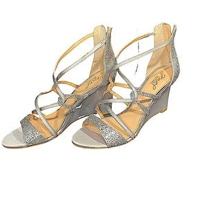 Jewel Badgley Mischka Formal Silver Strappy Wedges